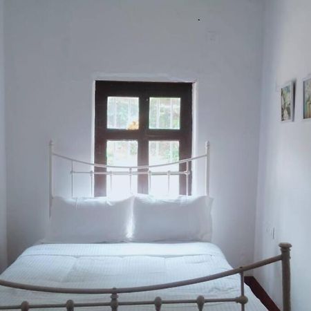 מדיקרי A Quaint Cottage With Rajah'S Seat View. מראה חיצוני תמונה